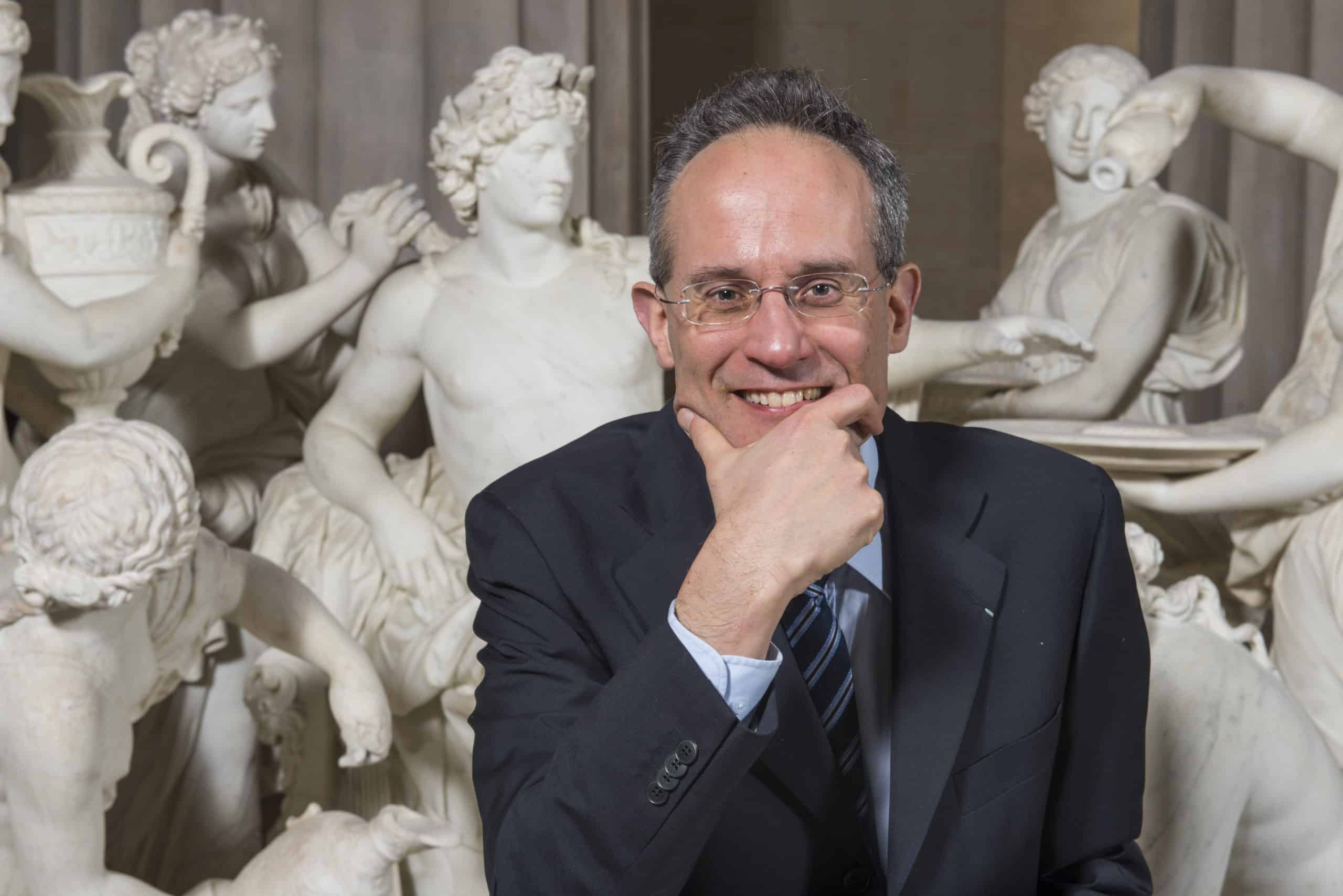 Entretien avec Alexandre Maral. Les  derniers jours  de  Versailles