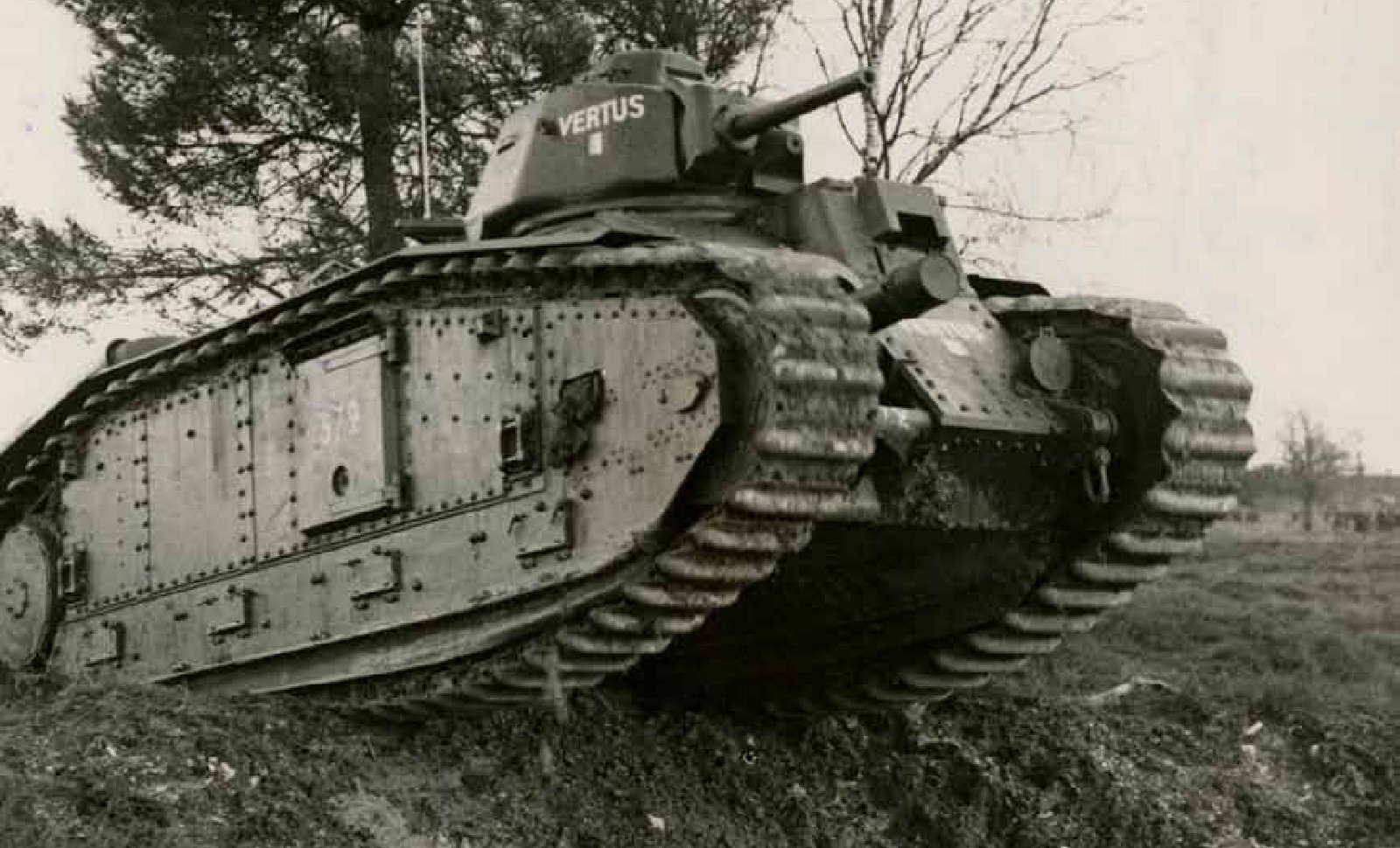 <i class='fa fa-lock' aria-hidden='true'></i> 1940, Chars français contre panzers allemands : trop peu, trop tard ?